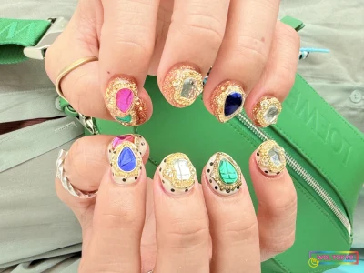 WOLTOKYO Ikebukuro | Nail | nyuansu 宝石風karafuruNail｜日常ni華yakasao by Ran