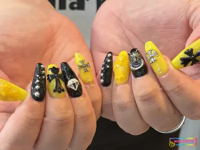 WOLTOKYO 이케부쿠로점 | 네일 | Hot Pepper 게재 | yellow×black kuromu네일☆ by ホットペッパー WOLTOKYO 이케부쿠로점 | 네일 | Hot Pepper 게재 | yellow×black kuromu네일☆ by ホットペッパー